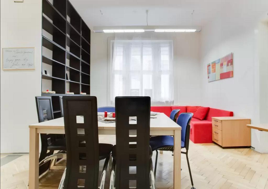Charles Central Apartment プラハ 部屋 写真
